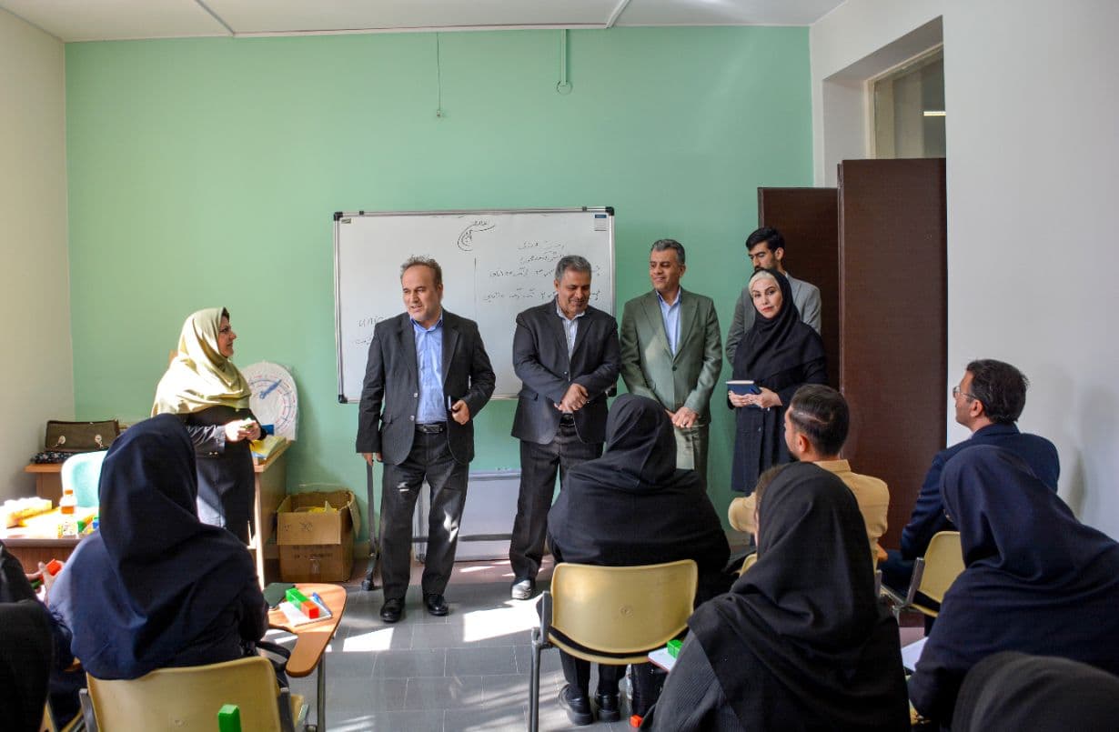 برگزاری دوره تخصصی تأمین مدرس با حضور ۱۴۰ نفر از معلمان در سراسر کشور