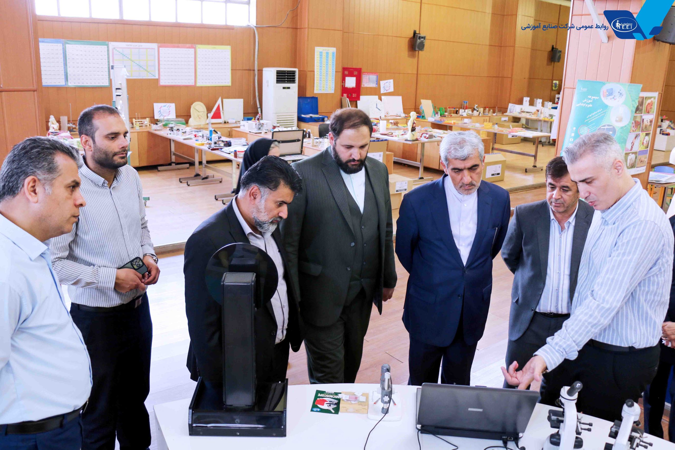 بازدید رئیس سازمان آموزش و پرورش استثنایی کشور از شرکت صنایع آموزشی
